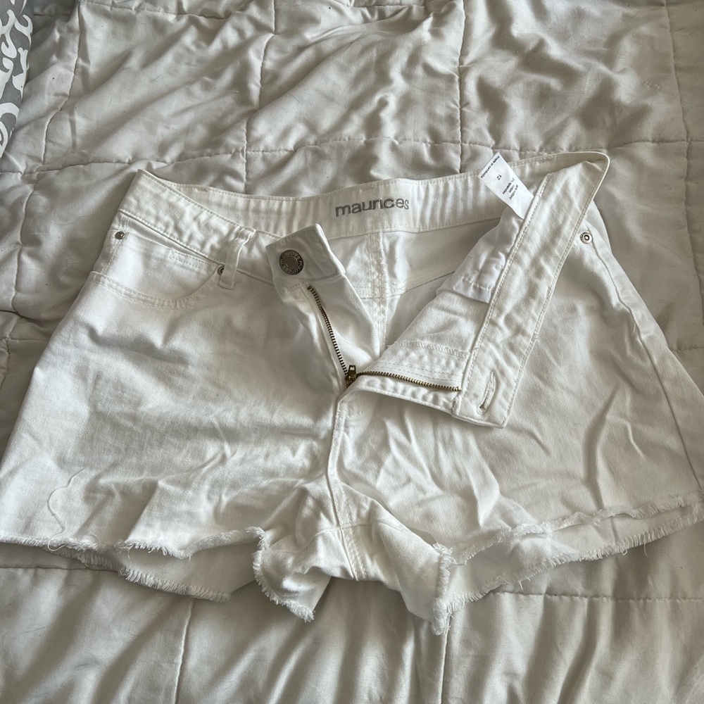Shorts mid waist Size 12 (juniors) Maurice’s